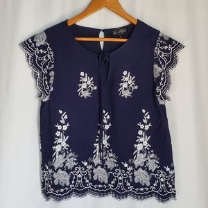 Sweet Wanderer - Floral Embroidered Top